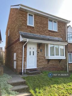 3 bedroom semi-detached house to rent, Hallett Close, Latchbrook, Saltash, PL12