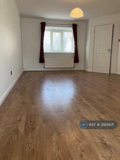 3 bedroom semi-detached house to rent, Hallett Close, Latchbrook, Saltash, PL12