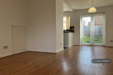 3 bedroom semi-detached house to rent, Hallett Close, Latchbrook, Saltash, PL12