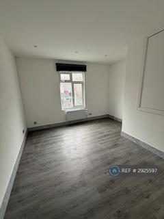 2 bedroom flat to rent, Heston Road, Hounslow, TW5