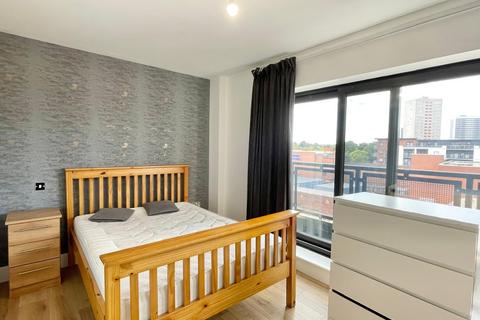 1 bedroom in a flat share to rent, Clement Street, Birmingham B1