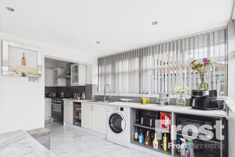 4 bedroom semi-detached house to rent, The Drive, Feltham, TW14