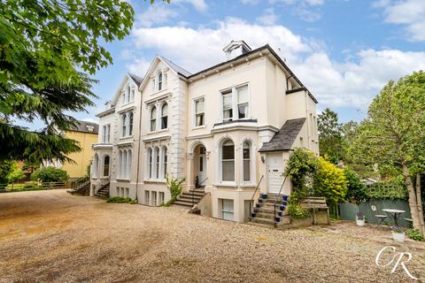 Flat - Shurdington Road, Cheltenham GL53