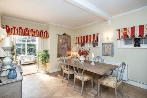 3 bedroom detached house for sale, Byfleet Road, Cobham KT11