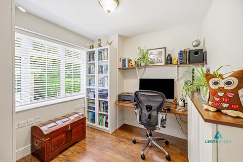 4 bedroom detached house for sale, Byford Close, Rayleigh