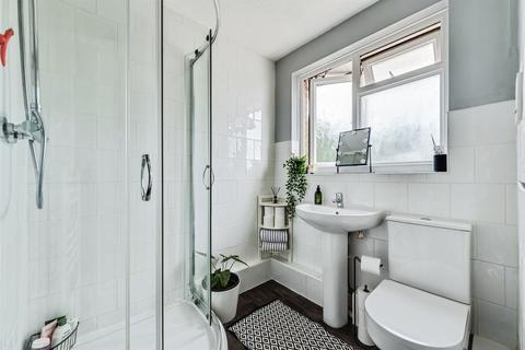1 bedroom end of terrace house for sale, Stonefield Close, Eastleaze, SWINDON