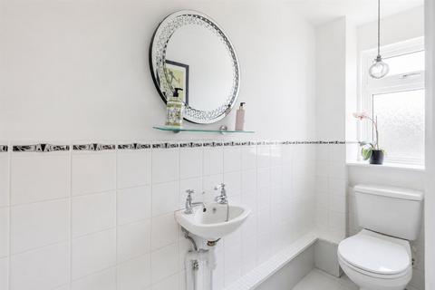 3 bedroom end of terrace house for sale, Lancaster Road, North Weald