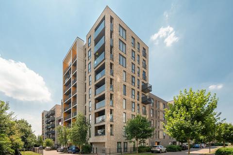 3 bedroom flat to rent, Ledger Court, Colindale, London, NW9