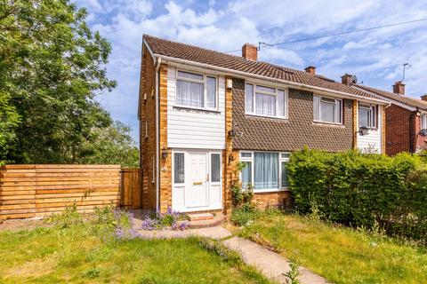 3 bedroom end of terrace house to rent, Laurel Close, Slough, SL3 0QB, Colnbrook with Poyle, Slough, SL3