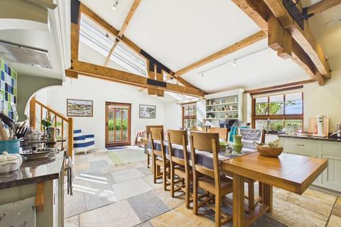 3 bedroom barn conversion for sale, 9 Bineham Court, Knole