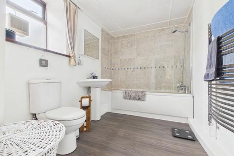 3 bedroom detached house for sale, Southgate Street, Redruth - Well presented detached three bedroom cottage