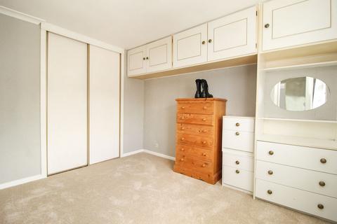 1 bedroom park home for sale, Laburnham Avenue, Bedford MK45