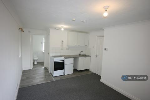 Studio to rent, Violet Close, Bedford, MK42