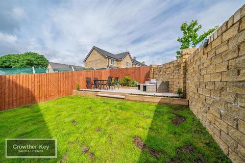 3 bedroom detached house for sale, Woodlark Close, Buxton