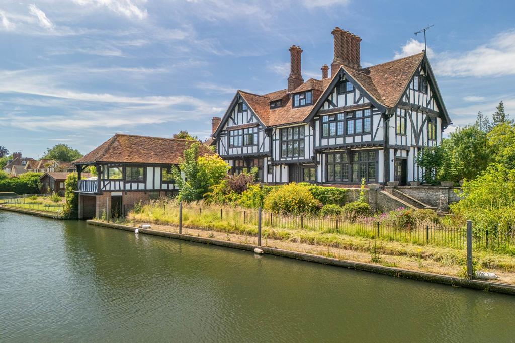 Bolney Road, Henley On Thames RG9 6 bed manor house for sale - £5,000,000