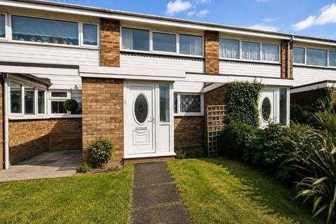Place Farm Avenue, Orpington, Kent, BR6 8DQ