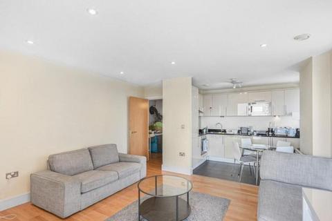 2 bedroom apartment to rent, Wharfside Point South, Preston Road, Blackwall, Canary Wharf, E14 9EL