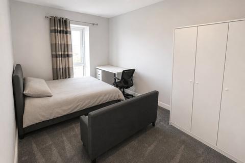 undefined, Dover Court, Southall UB2