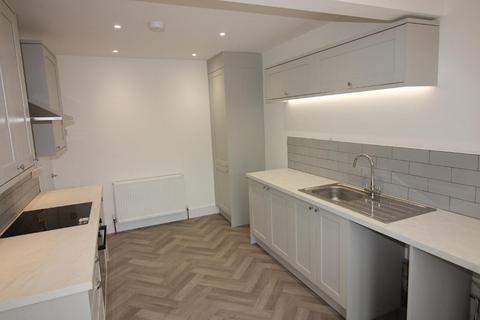 2 bedroom detached house to rent, Bletchley, Milton Keynes MK2