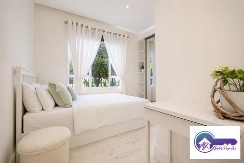 undefined, Paddington, London W2