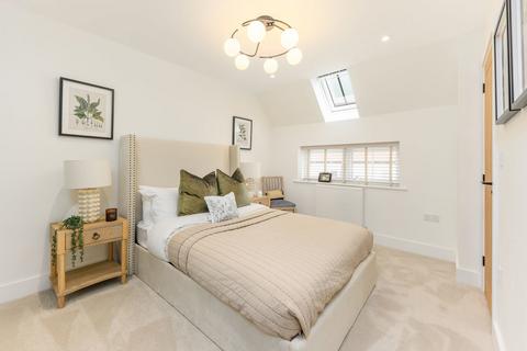 undefined, Duplex Apartment - Wilkes Field