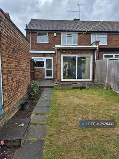 3 bedroom semi-detached house to rent, Alderbury Road West, Slough, SL3