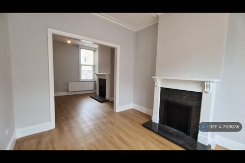 3 bedroom terraced house to rent, Garfield St, Bedford, MK41