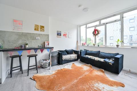 undefined, Yarnfield Square, London, SE15