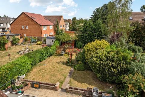 undefined, Langley Road, Langley, Berkshire, SL3