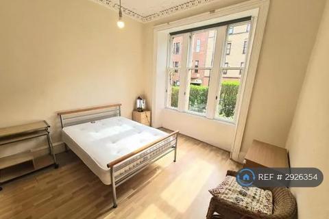 2 bedroom flat to rent, Otago Street, Glasgow, G12