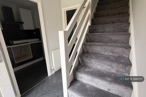 2 bedroom terraced house to rent, Robertson Close, Broxbourne, EN10