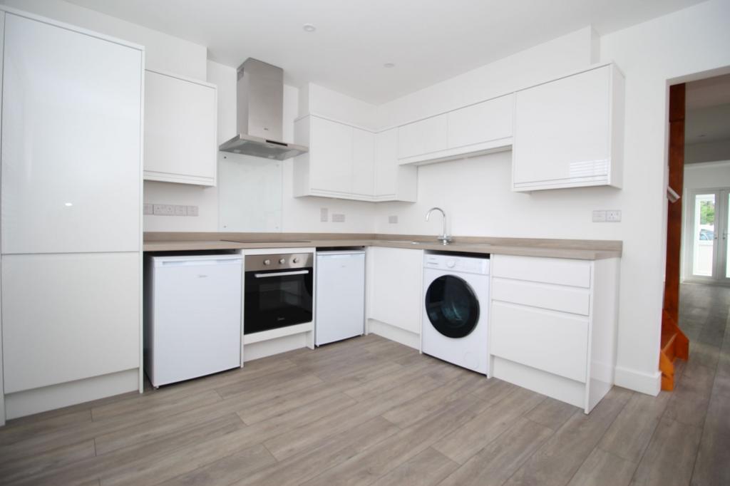 House in Eastleigh, West End - View 2