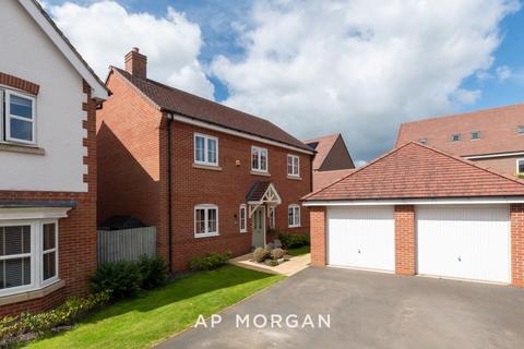 4 bedroom detached house for sale, Burnham Road, Worcestershire B47