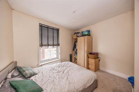 2 bedroom end of terrace house for sale, Clarkes Road, Portsmouth
