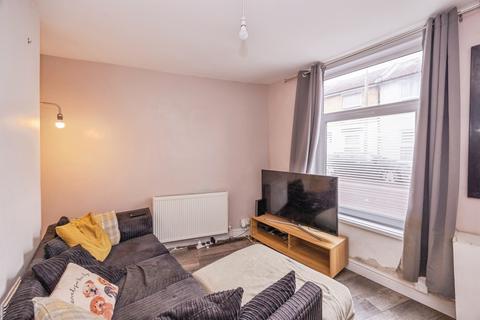2 bedroom end of terrace house for sale, Clarkes Road, Portsmouth