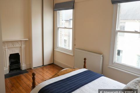 6 bedroom semi-detached house to rent, Sedgwick Street, Cambridge, CB1