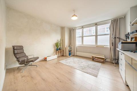 3 bedroom flat for sale, Gautrey Road, London SE15