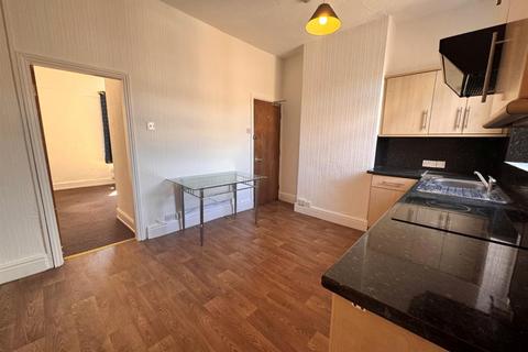 1 bedroom apartment to rent, 3 Jubilee Terrace, Leeman Road