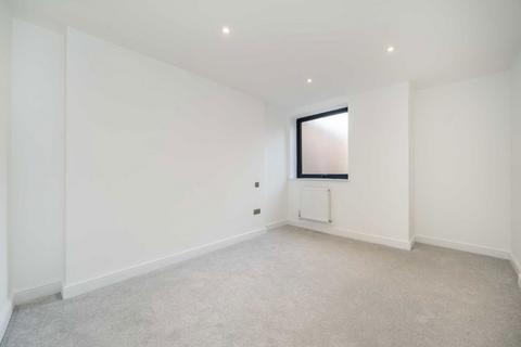 undefined, Portland Road, London