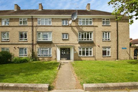 3 bedroom flat for sale, Churchbury Lane, Enfield, EN1