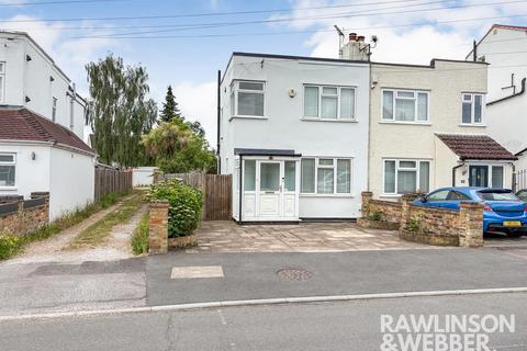First Avenue, West Molesey KT8