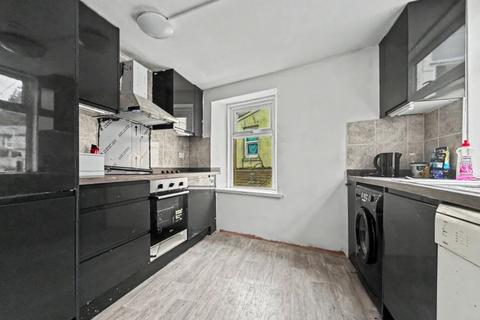 5 bedroom terraced house for sale, Flat 1, 21 Lucius Street, Torquay, Devon, TQ2 5UW