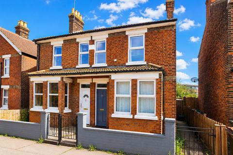 Semi-detached house - Colchester CO4