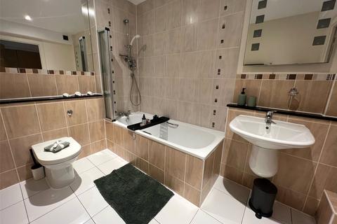 2 bedroom flat to rent, Queens Terrace, Hampshire SO14