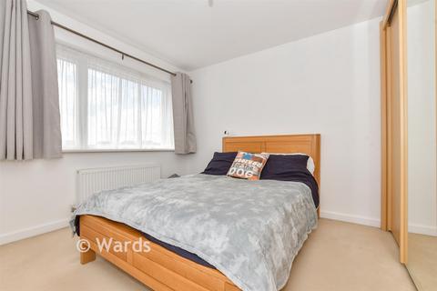 3 bedroom semi-detached house for sale, Kentmere Avenue, Ramsgate CT11