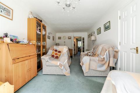 1 bedroom retirement property for sale, Barnside Court, Welwyn Garden City