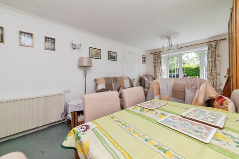 1 bedroom retirement property for sale, Barnside Court, Welwyn Garden City