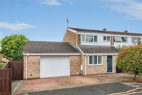 3 bedroom end of terrace house for sale, Caldecott Close, ABINGDON