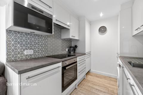 1 bedroom flat for sale, London Road, Cheam, Sutton