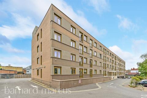 1 bedroom flat for sale, London Road, Cheam, Sutton